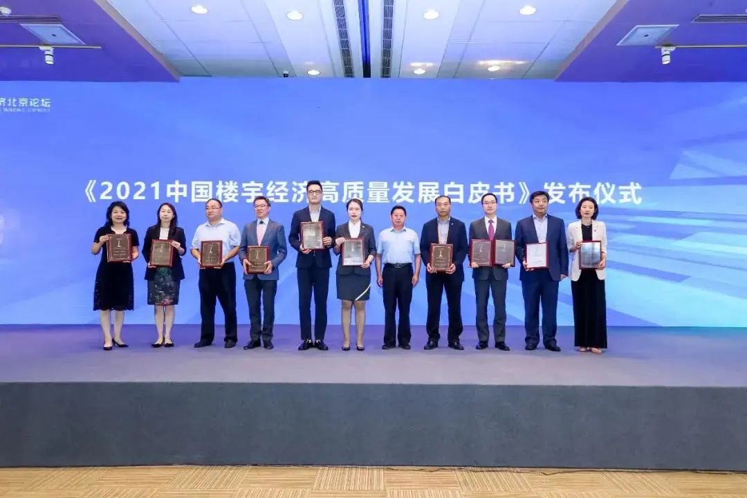湖南保安服務(wù),墻外高空清洗服務(wù),湖南保利天創(chuàng)物業(yè)發(fā)展有限公司