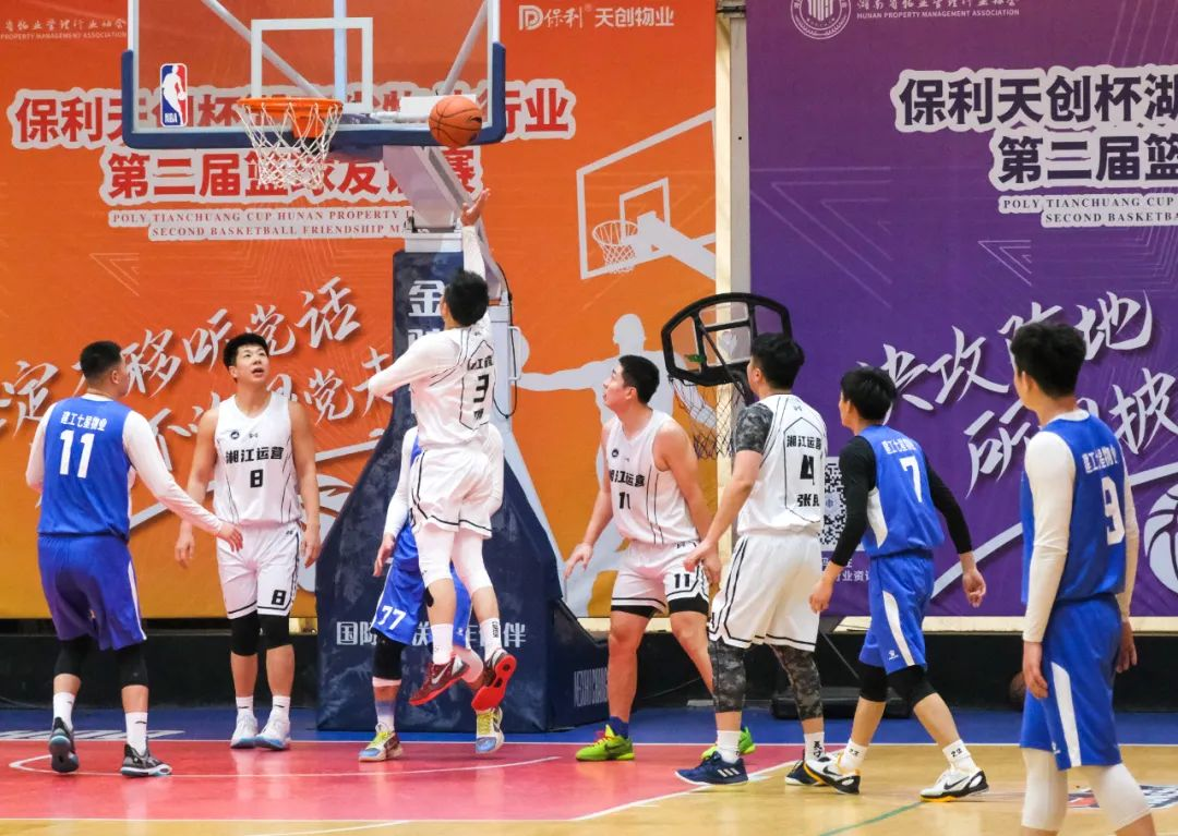 湖南保安服務(wù),墻外高空清洗服務(wù),湖南保利天創(chuàng)物業(yè)發(fā)展有限公司